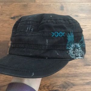 B1G1   Hat